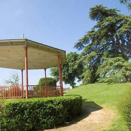 Number 22 - Le Dorat - Apartment One With Garden & Free Parking Esterno foto