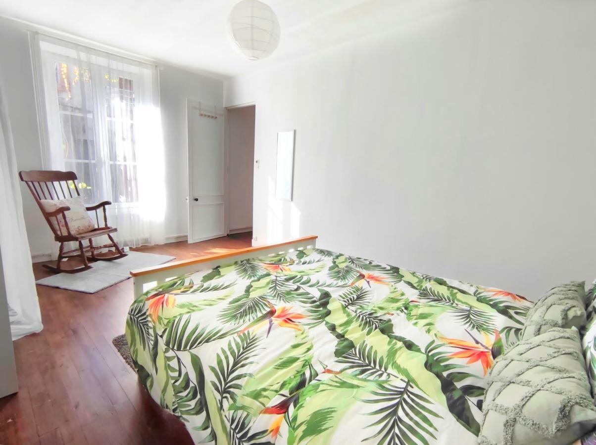 Number 22 - Le Dorat - Apartment One With Garden & Free Parking Esterno foto