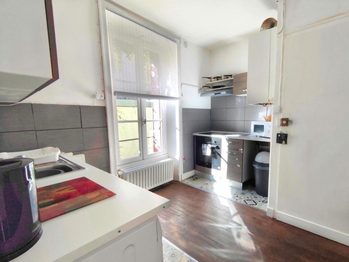 Number 22 - Le Dorat - Apartment One With Garden & Free Parking Esterno foto