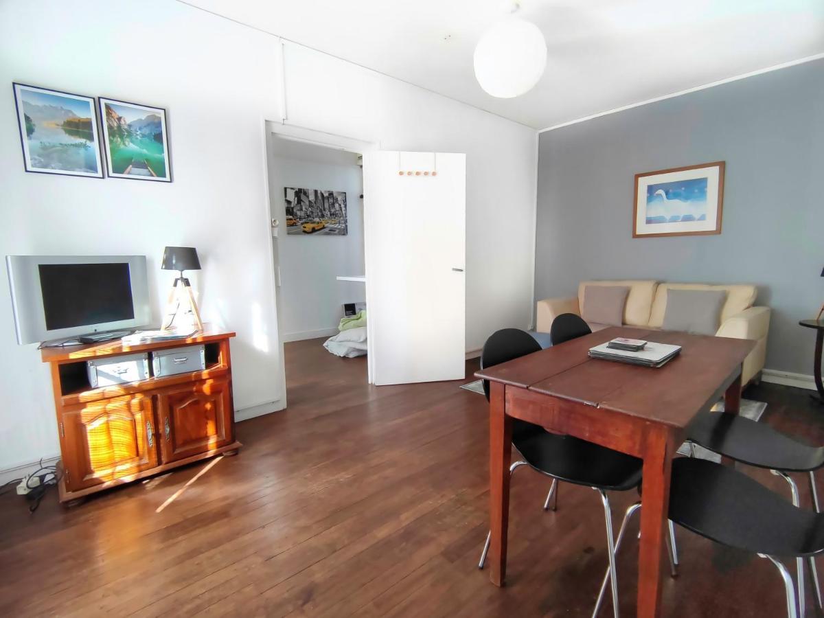 Number 22 - Le Dorat - Apartment One With Garden & Free Parking Esterno foto