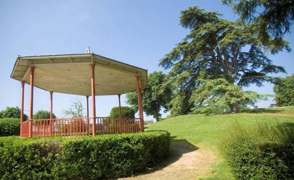 Number 22 - Le Dorat - Apartment One With Garden & Free Parking Esterno foto